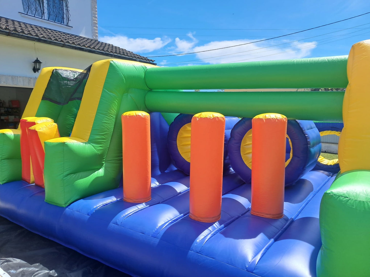 Serviços de Animação, Aluguer de Equipamento e Decoração com Balões