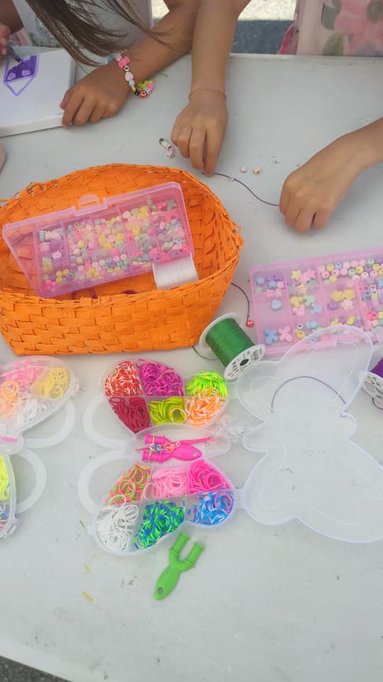 Serviços de Animação, Aluguer de Equipamento e Decoração com Balões